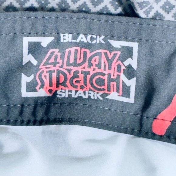 MAUI and SONS Men's Black Shark Board Shorts Polyester Stretch Size 36 - Picture 7 of 11